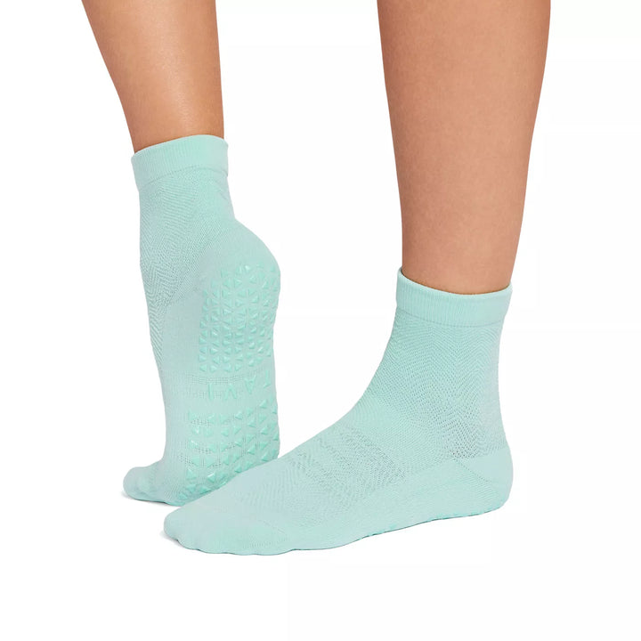 TAVI Grip Aria Tec Socks | Non-Slip Studio & Pilates Socks