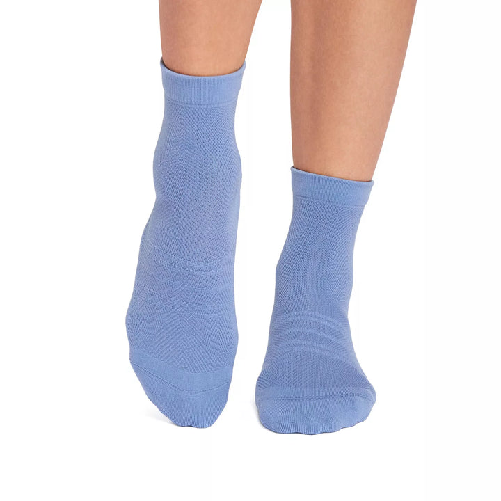 TAVI Grip Aria Tec Socks | Non-Slip Studio & Pilates Socks